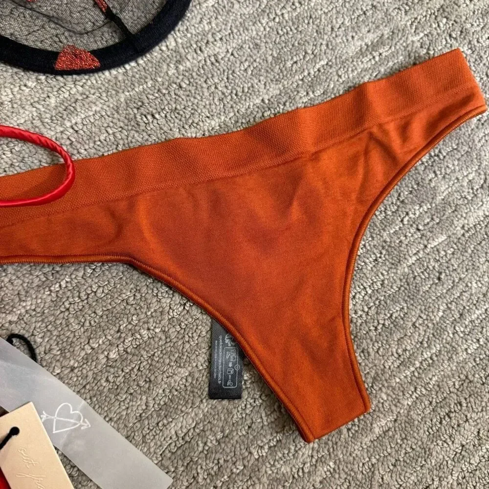 Urban Outfitters Valentines Day Red Hearts Bra Panties Bundle NWT 34C XS